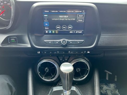Used 2019 Chevrolet Camaro LT RWD image 18