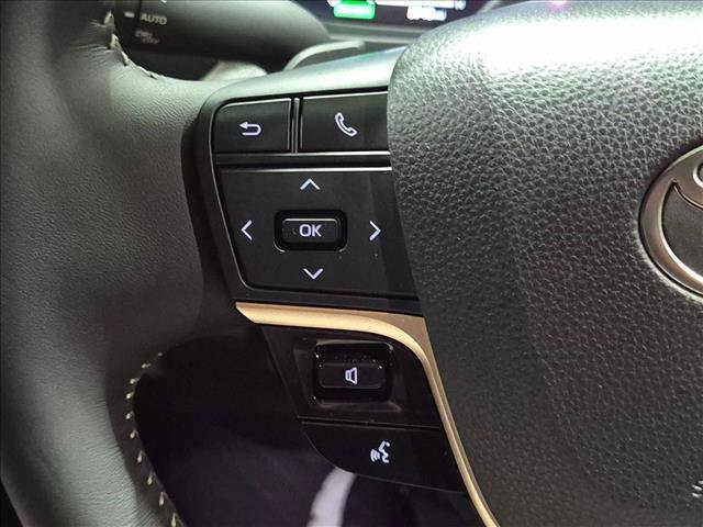 Used 2026 Toyota Crown Signia w/ Advanced Technology Package AWD/4WD image 15