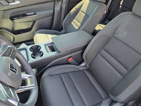 New 2026 Honda Prologue EX image 17