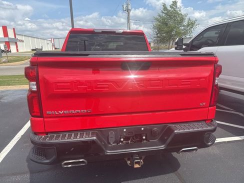 Used 2019 Chevrolet Silverado 1500 LT Trail Boss w/ Convenience Package AWD/4WD image 3