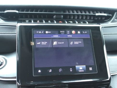 Used 2023 Jeep Grand Cherokee L Laredo w/ Luxury Tech Group I RWD image 29