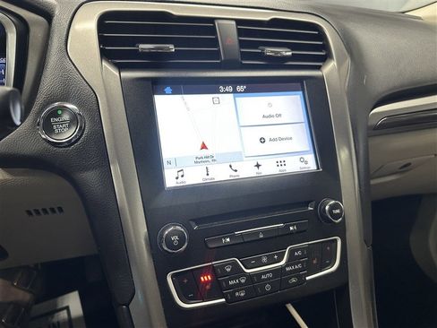 Used 2017 Ford Fusion Energi SE image 23