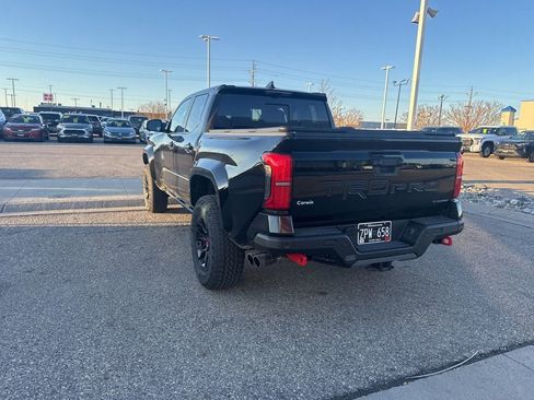 Used 2025 Toyota Tacoma TRD Pro AWD/4WD image 17