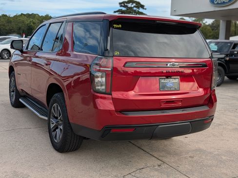 Used 2024 Chevrolet Tahoe Z71 w/ Luxury Package image 7