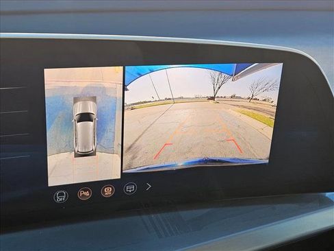 New 2026 Cadillac Vistiq Sport image 13