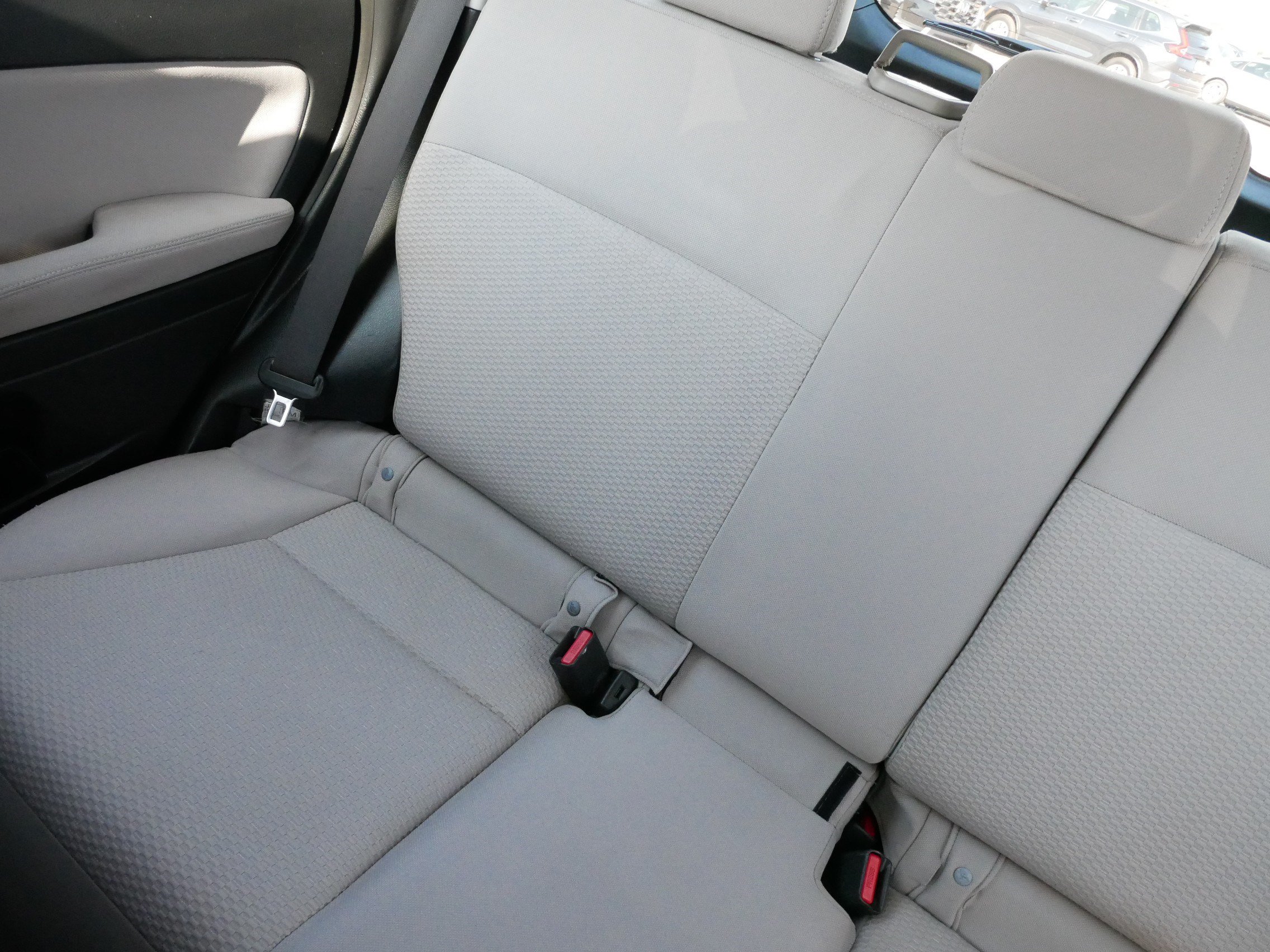 Used 2015 Subaru Forester 2.5i AWD/4WD image 12