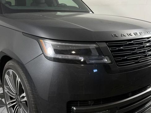Used 2024 Land Rover Range Rover SE AWD/4WD image 12