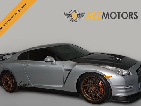 Used 2012 Nissan GT-R Black Edition image 1