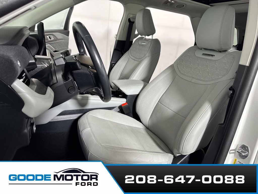 Used 2025 Ford Explorer Platinum w/ Ultimate Package AWD/4WD image 10