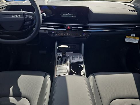 New 2026 Kia Sportage SX image 15