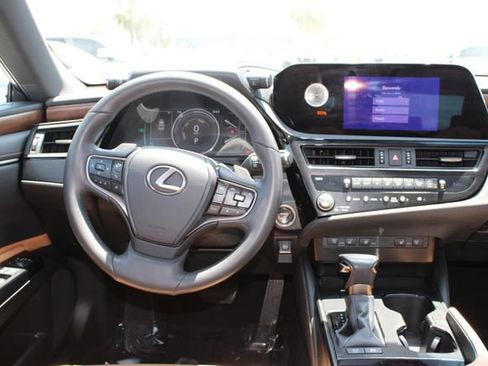 Certified 2024 Lexus ES 300h w/ Premium Package FWD image 14