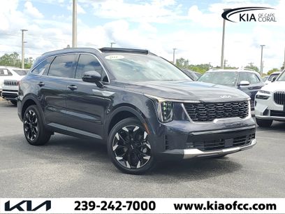 Certified 2025 Kia Sorento EX w/ Panoramic Sunroof Package
