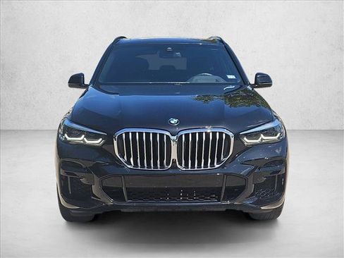 Used 2022 BMW X5 sDrive40i w/ M Sport Package RWD image 2