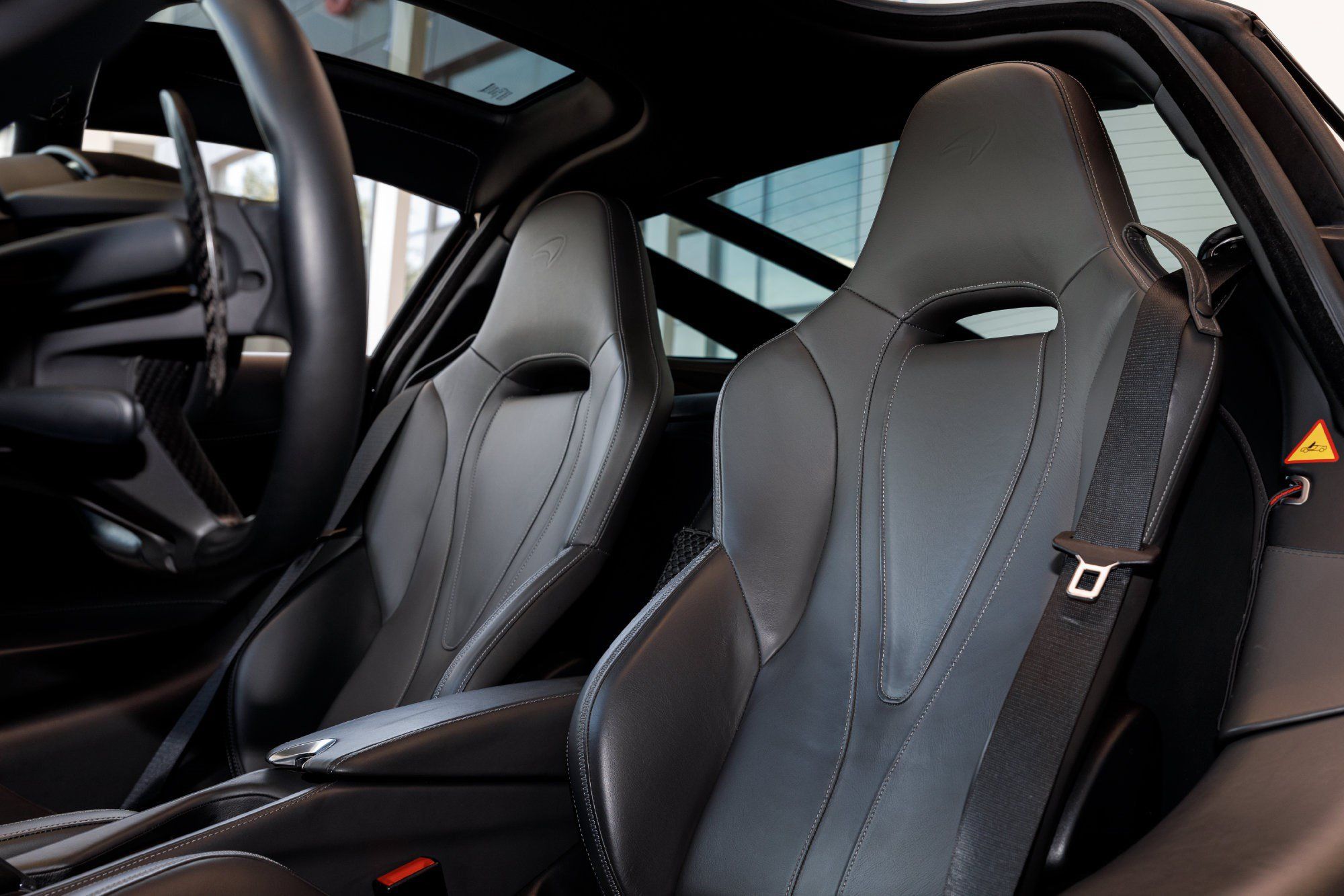 Used 2019 McLaren 720S Luxury RWD image 35