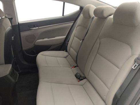 Used 2018 Hyundai Elantra SEL image 18
