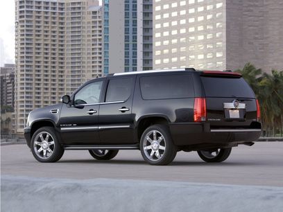 Used 2013 Cadillac Escalade ESV Luxury
