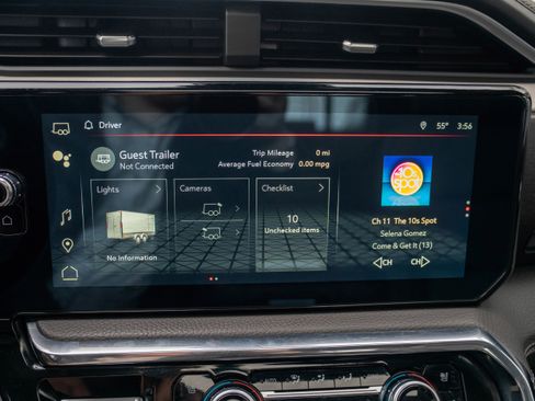 Used 2024 GMC Sierra 3500 Denali w/ Denali Reserve Package image 23