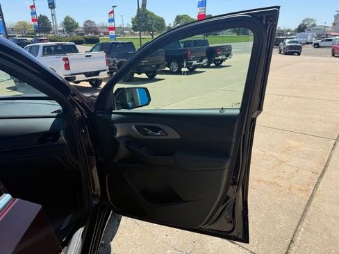 Used 2023 Chevrolet Traverse LT w/ LPO, Floor Liner Package AWD/4WD image 16