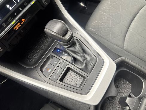 Used 2021 Toyota RAV4 XLE image 68