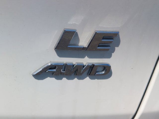 Certified 2022 Toyota RAV4 LE AWD/4WD image 39