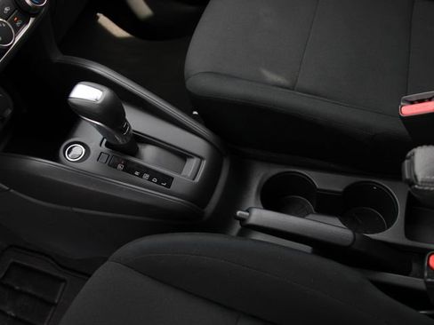 Certified 2025 Nissan Kicks Play S FWD image 21