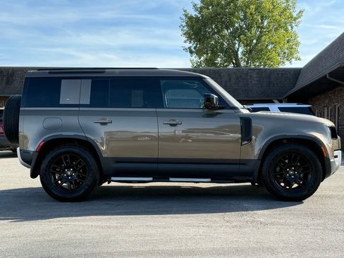 Used 2021 Land Rover Defender 110 S image 6