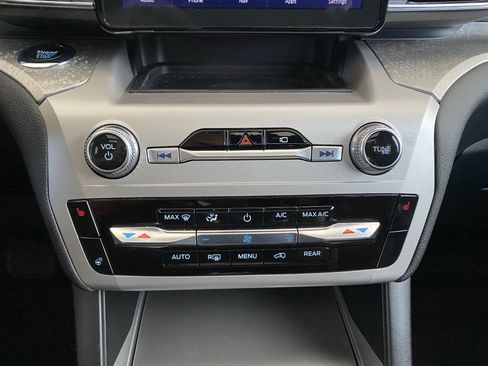 Used 2023 Ford Explorer Timberline w/ Timberline Technology Package AWD/4WD image 29