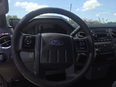 Used 2012 Ford F250 XLT w/ XLT Interior Pkg AWD/4WD image 9