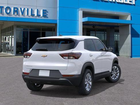 New 2026 Chevrolet TrailBlazer LS FWD image 4