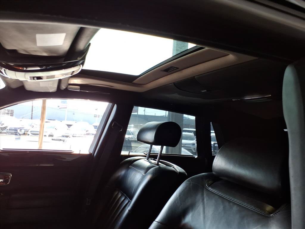Used 2006 Rolls-Royce Phantom Sedan RWD image 9