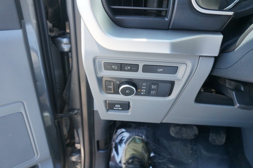 Used 2022 Ford F150 XLT w/ Equipment Group 302A High AWD/4WD image 13