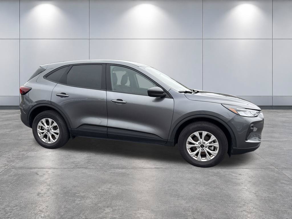 Used 2025 Ford Escape Active AWD/4WD image 34