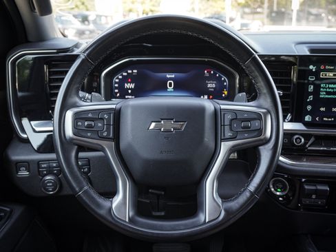 Used 2024 Chevrolet Silverado 1500 RST AWD/4WD image 19