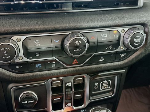 Used 2025 Jeep Wrangler Unlimited Sport S 4xe AWD/4WD image 22