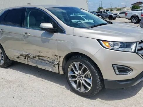 Used 2018 Ford Edge Titanium w/ Ford Safe & Smart Package AWD/4WD image 64