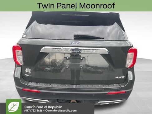 Used 2022 Ford Explorer XLT w/ Equipment Group 202A image 8