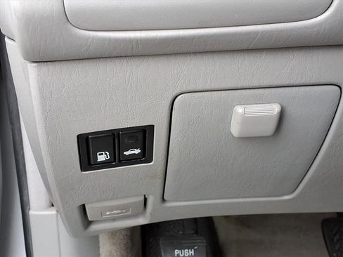 Used 2005 Lexus ES 330 FWD image 18