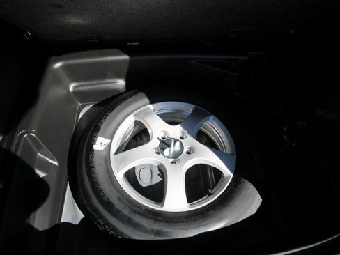 Used 2024 Jeep Grand Cherokee Altitude image 24