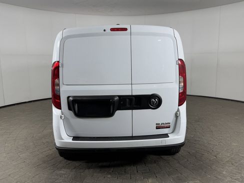 Used 2018 RAM ProMaster City Tradesman SLT image 7