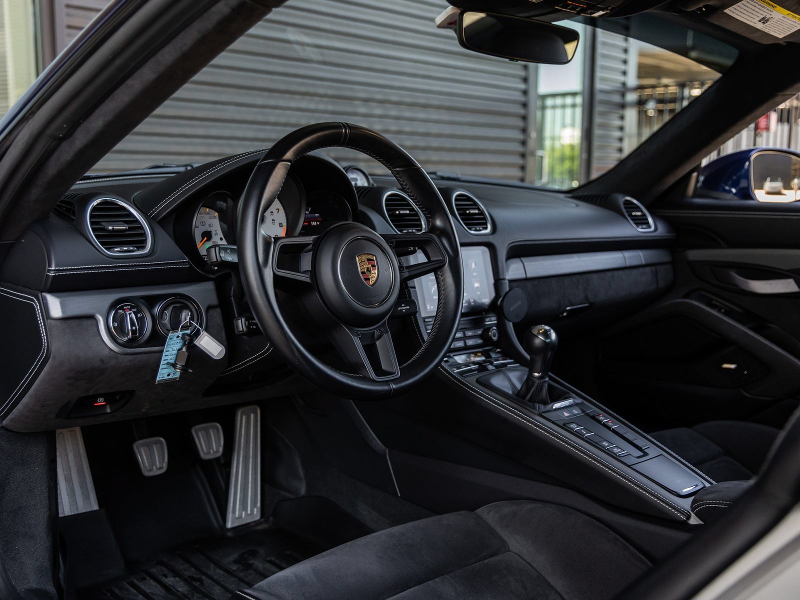 Certified 2020 Porsche 718 Cayman GT4 RWD image 4