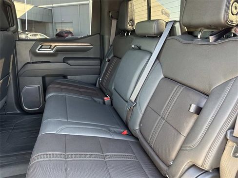 Used 2023 Chevrolet Silverado 1500 High Country w/ High Country Premium Package image 16