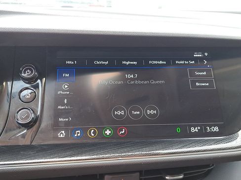 Used 2023 Buick Envision Essence image 22