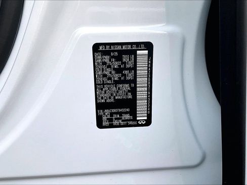 Used 2026 INFINITI QX80 4WD w/ Sport Exterior Package image 36