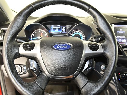 Used 2013 Ford Escape Titanium w/ Parking Technology Pkg AWD/4WD image 19