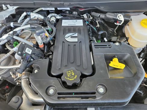 New 2026 RAM 2500 Limited AWD/4WD image 10