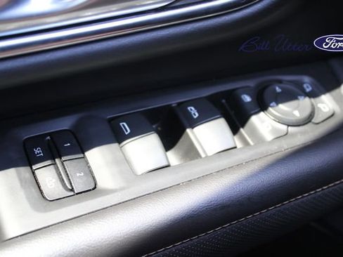 Used 2022 GMC Yukon AT4 AWD/4WD image 22