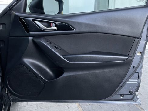 Used 2016 MAZDA MAZDA3 i Sport image 18