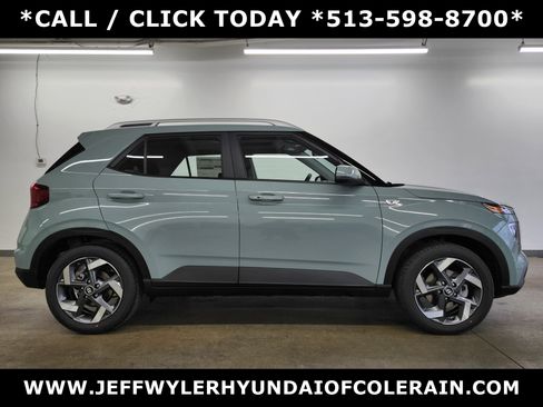 New 2026 Hyundai Venue SEL image 2