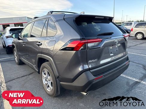 Used 2025 Toyota RAV4 XLE w/ Weather Package AWD/4WD image 18