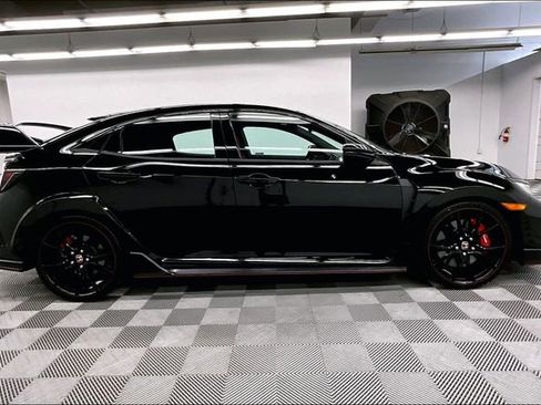 Used 2021 Honda Civic Type R image 16